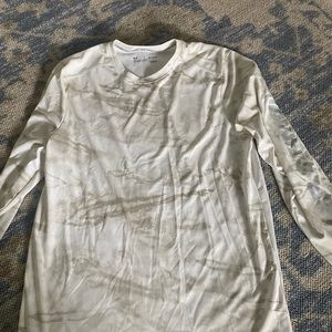 NWOT mens medium under armor fishing long sleeve